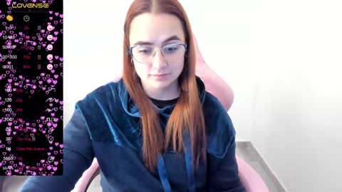 Dulce Maria online show from 02-25-25, 06:03