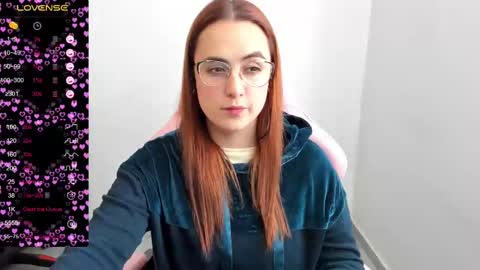 Dulce Maria online show from 02-25-25, 07:03