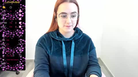 Dulce Maria online show from 02-25-25, 10:07