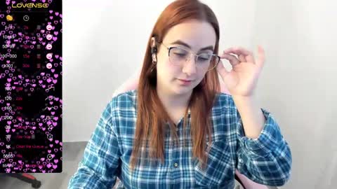 Dulce Maria online show from 03-04-25, 11:00