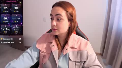 Snapshot of maryluna95 chatting on 02-11-26, 07:19 Dulce Maria online show from 02-11-26, 07:19