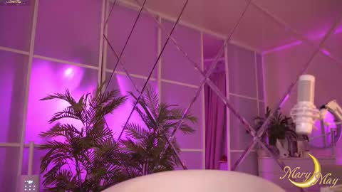 Snapshot of marylunamay chatting on 02-09-25, 09:39 Mary online show from 02-09-25, 09:39