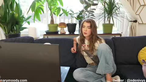 Mary Moody online show from 04-17-26, 11:08