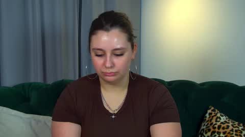 MaryMurrays online show from 11-20-25, 06:35