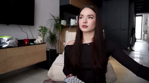 Marina online show from 11-26-25, 11:22