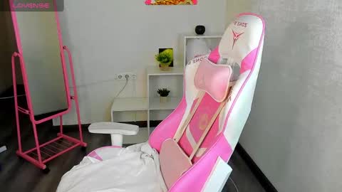 Snapshot of maryshiotta chatting on 01-26-25, 08:14 Mary online show from 01-26-25, 08:14