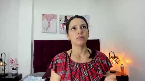 Snapshot of mashapink chatting on 09-16-25, 01:01 MashaPink online show from 09-16-25, 01:01