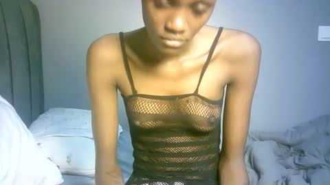 maskgang001 online show from 10-19-25, 01:39