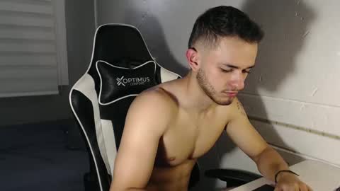 Snapshot of massimo_jiovano chatting on 01-10-25, 02:57 massimo online show from 01-10-25, 02:57