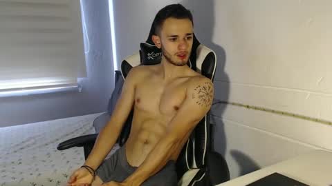 Snapshot of massimo_jiovano chatting on 01-23-25, 03:32 massimo online show from 01-23-25, 03:32