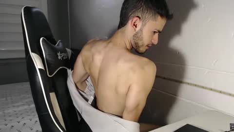 Snapshot of massimo_jiovano chatting on 02-27-25, 11:26 massimo online show from 02-27-25, 11:26