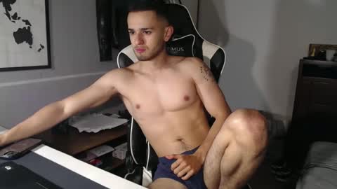 Snapshot of massimo_jiovano chatting on 10-06-25, 11:24 massimo online show from 10-06-25, 11:24