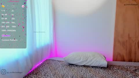 Snapshot of massivecockfuckbunny chatting on 12-02-24, 04:31 Eve   Independent model online show from 12-02-24, 04:31