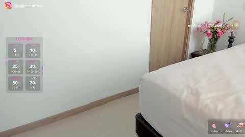 Snapshot of massivecockfuckbunny chatting on 09-13-25, 02:06 Eve   Independent model online show from 09-13-25, 02:06