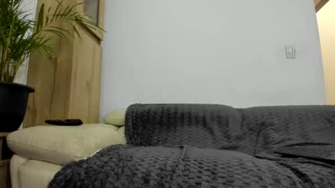 Snapshot of master4pigbitchslv chatting on 06-26-26, 11:58 Domi online show from 06-26-26, 11:58