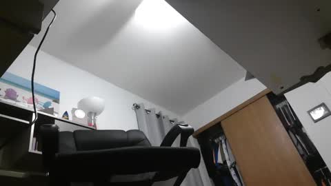 Snapshot of master_thorn chatting on 12-20-24, 10:22 Master Thorn online show from 12-20-24, 10:22