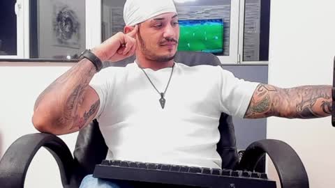 Snapshot of masterchris12 chatting on 12-10-24, 09:11 masterchris12 online show from 12-10-24, 09:11