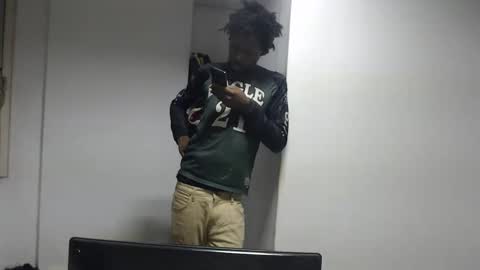 Snapshot of masterdomfuck chatting on 02-12-26, 12:38 Masterdomfuck online show from 02-12-26, 12:38