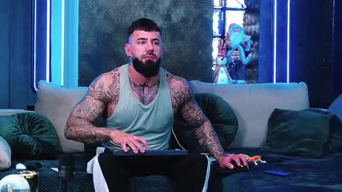 masterkingofmuscle online show from 12-11-24, 08:47