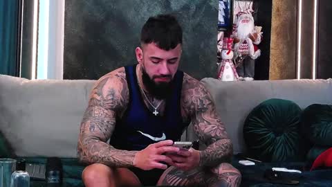 masterkingofmuscle online show from 12-20-24, 11:10