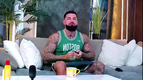 masterkingofmuscle online show from 10-06-25, 07:28