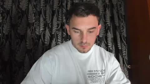 Snapshot of mastermusclejon chatting on 01-02-25, 09:07 Jon online show from 01-02-25, 09:07