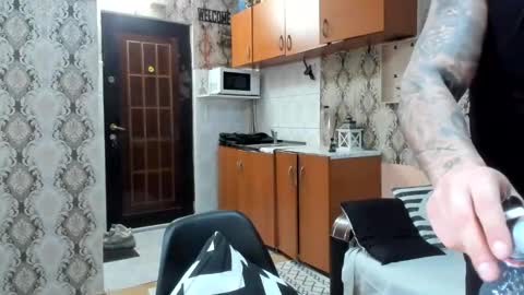 Snapshot of mastermusclejon chatting on 09-29-25, 08:24 Jon online show from 09-29-25, 08:24