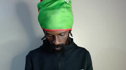 Marl online show from 10-08-25, 02:53