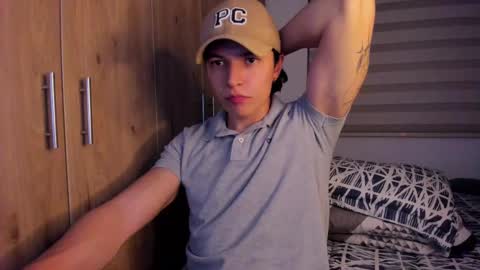 mastrangelo_x online show from 10-08-25, 04:21