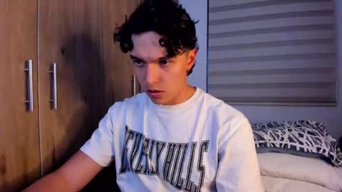 mastrangelo_x online show from 11-06-25, 04:35