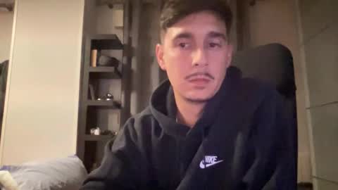 Aaron online show from 12-04-25, 06:27