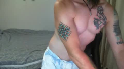 Snapshot of matchy666 chatting on 01-16-25, 06:35 Matchy online show from 01-16-25, 06:35