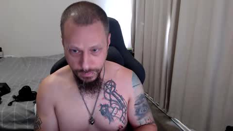 Snapshot of matchy666 chatting on 10-19-25, 11:27 Matchy online show from 10-19-25, 11:27