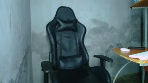 matteo online show from 04-18-26, 03:10