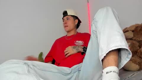 Snapshot of mateo_escobar chatting on 11-12-25, 02:01 mateo_escobar online show from 11-12-25, 02:01