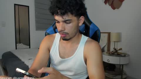 Snapshot of mateoleone chatting on 03-11-25, 03:37 Matt online show from 03-11-25, 03:37