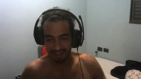 matheusmmorais88 online show from 04-19-26, 06:13