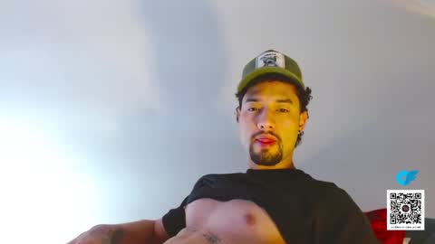 STRURIBE ON INSTAGRAM online show from 11-13-25, 11:31