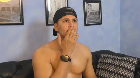 Snapshot of mathias_cocks chatting on 09-17-25, 04:47 mathias cocks online show from 09-17-25, 04:47