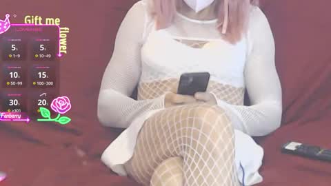 LooLa online show from 11-19-25, 08:36