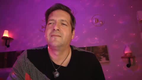 Snapshot of matrike1 chatting on 01-18-25, 08:19 matrike1 online show from 01-18-25, 08:19