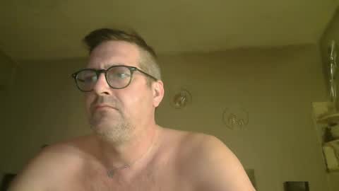 Snapshot of matrike1 chatting on 04-19-26, 06:10 matrike1 online show from 04-19-26, 06:10