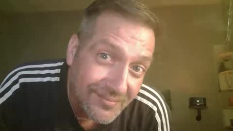Snapshot of matrike1 chatting on 05-11-26, 04:04 matrike1 online show from 05-11-26, 04:04
