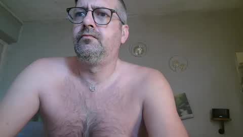Snapshot of matrike1 chatting on 05-17-26, 07:50 matrike1 online show from 05-17-26, 07:50