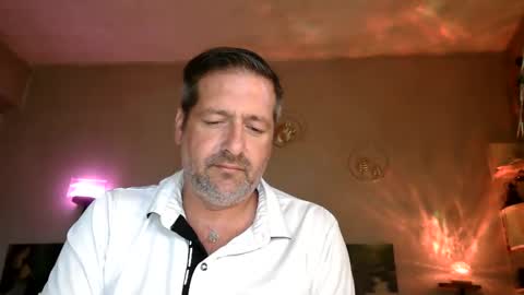 Snapshot of matrike1 chatting on 06-03-26, 06:35 matrike1 online show from 06-03-26, 06:35