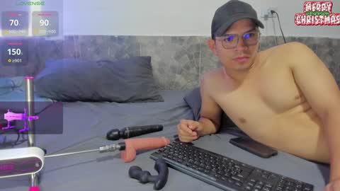 Snapshot of mattcoom chatting on 12-28-24, 11:09 Matt Coom Independent model online show from 12-28-24, 11:09