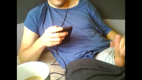 Snapshot of mattek89 chatting on 12-04-24, 08:34 mattek89 online show from 12-04-24, 08:34