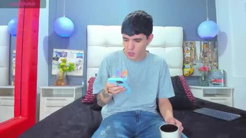 Snapshot of matteo12_ chatting on 10-28-25, 02:59 ---Matteo--- online show from 10-28-25, 02:59