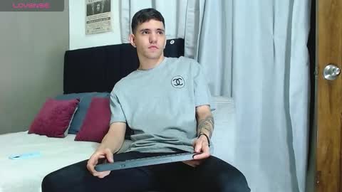 Snapshot of matteo12_ chatting on 11-09-25, 04:00 ---Matteo--- online show from 11-09-25, 04:00