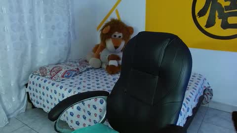 Snapshot of matthewboy_ chatting on 12-24-24, 06:00 MatthewBoy online show from 12-24-24, 06:00